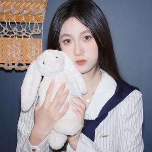 平倩育